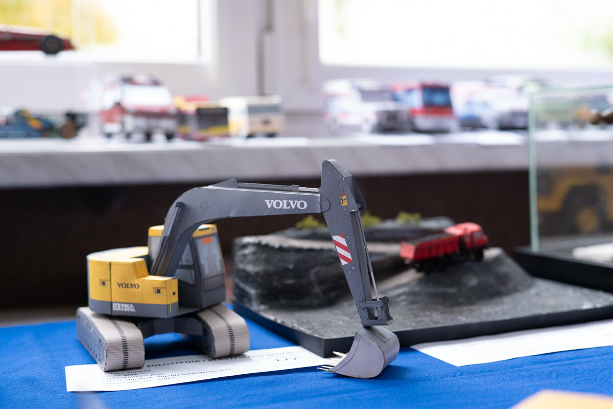 Trwa Regionalny Konkurs Modeli Kartonowych w Rudzie Śląskiej. Zobaczcie zdjęcia! / fot. Marek i Krzysztof Faber