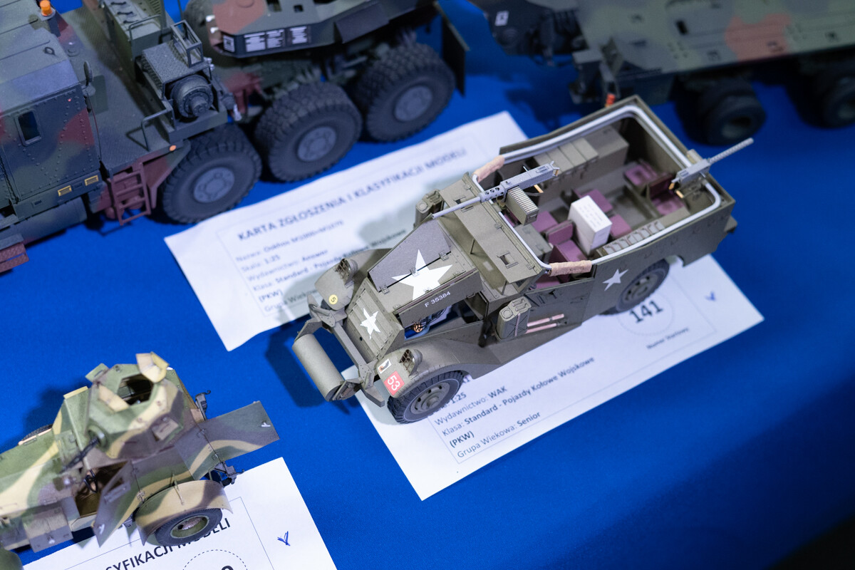 Trwa Regionalny Konkurs Modeli Kartonowych w Rudzie Śląskiej. Zobaczcie zdjęcia! / fot. Marek i Krzysztof Faber