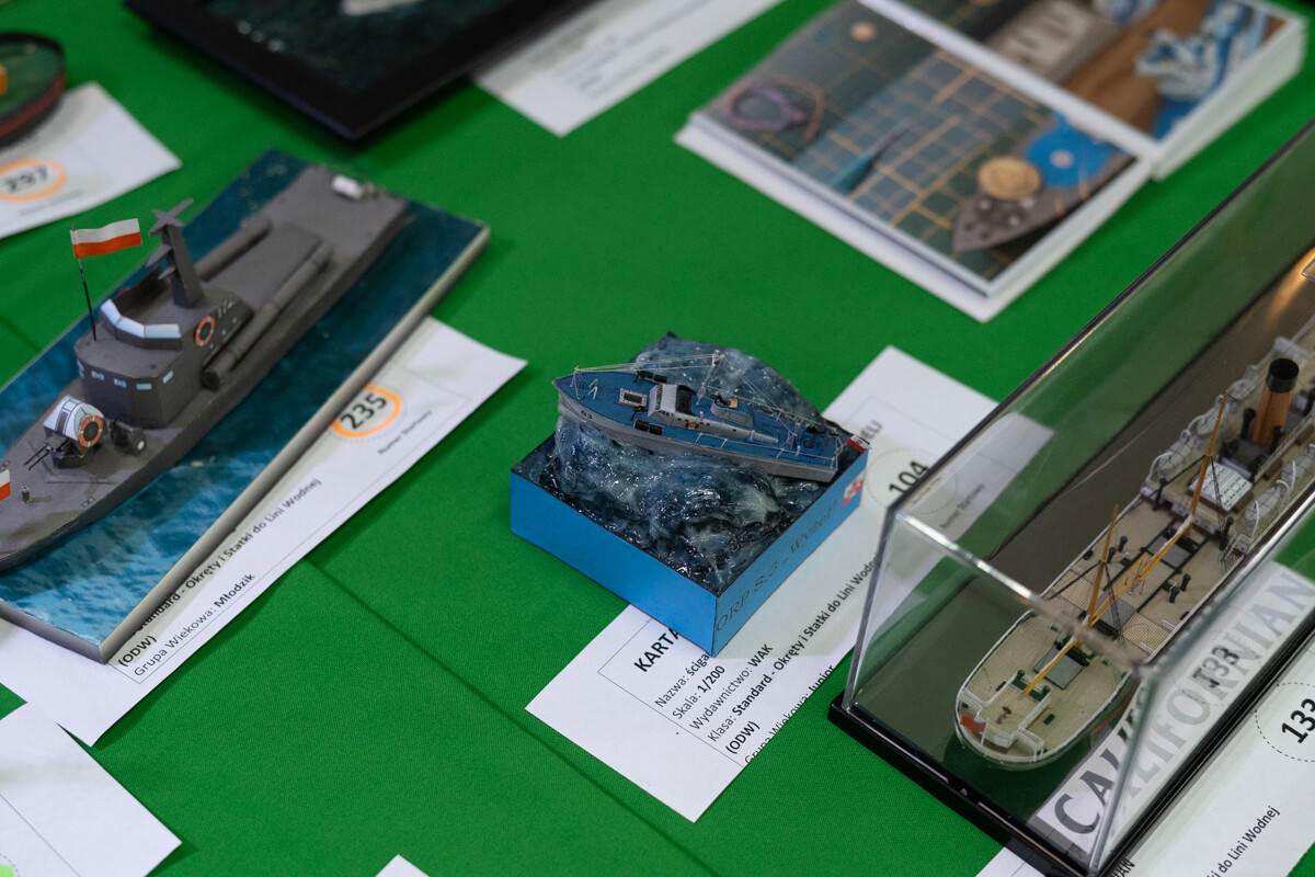 Trwa Regionalny Konkurs Modeli Kartonowych w Rudzie Śląskiej. Zobaczcie zdjęcia! / fot. Marek i Krzysztof Faber