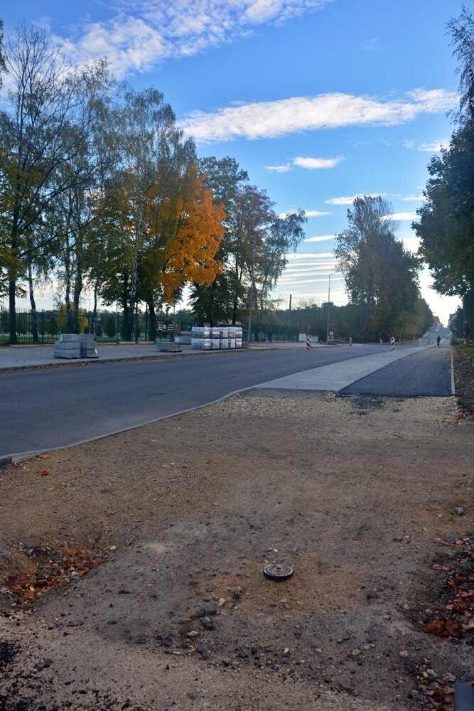 W marcu br. rozpoczęła się naprawa szkód górniczych na ulicy Czarnoleśnej w Rudzie Śląskiej. Od tego czasu ulica została zamknięta dla ruchu pojazdów osobowych. Trwa kompleksowa przebudowa drogi. Jak wygląda przebieg prac? Zobaczcie zdjęcia.

fot. Jacek Knapik