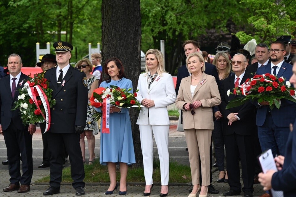 W Kochłowicach odbyły się dziś uroczystości upamiętniające kolejną rocznicę uchwalenia Konstytucji 3 Maja oraz wybuch III Powstania Śląskiego. / fot. UM Ruda Śląska