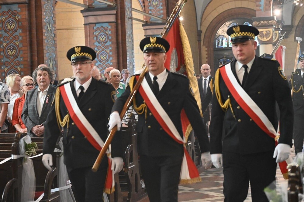 W Kochłowicach odbyły się dziś uroczystości upamiętniające kolejną rocznicę uchwalenia Konstytucji 3 Maja oraz wybuch III Powstania Śląskiego. / fot. UM Ruda Śląska