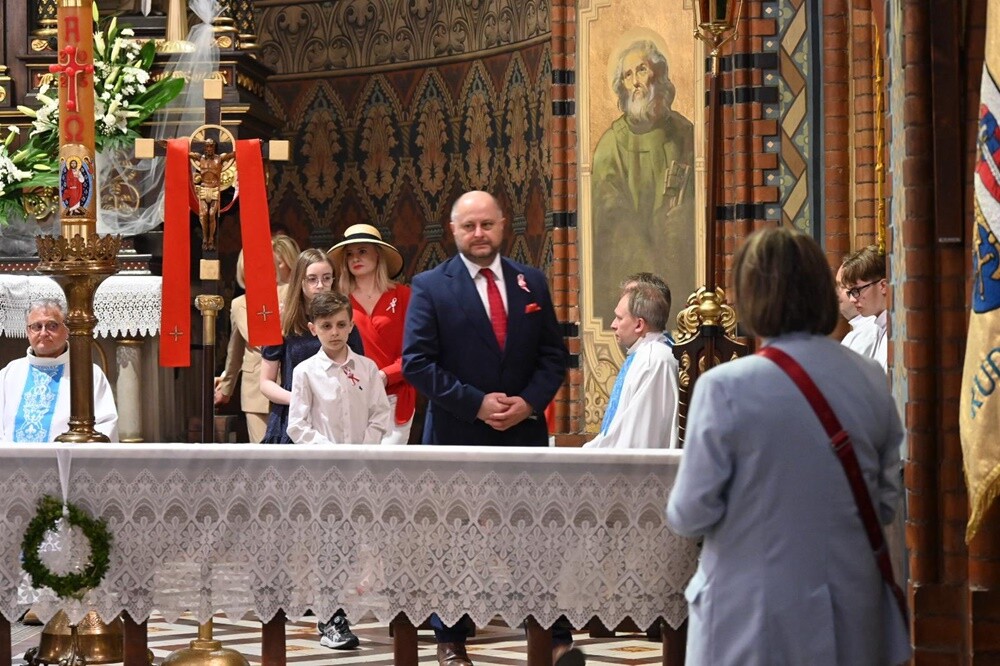 W Kochłowicach odbyły się dziś uroczystości upamiętniające kolejną rocznicę uchwalenia Konstytucji 3 Maja oraz wybuch III Powstania Śląskiego. / fot. UM Ruda Śląska