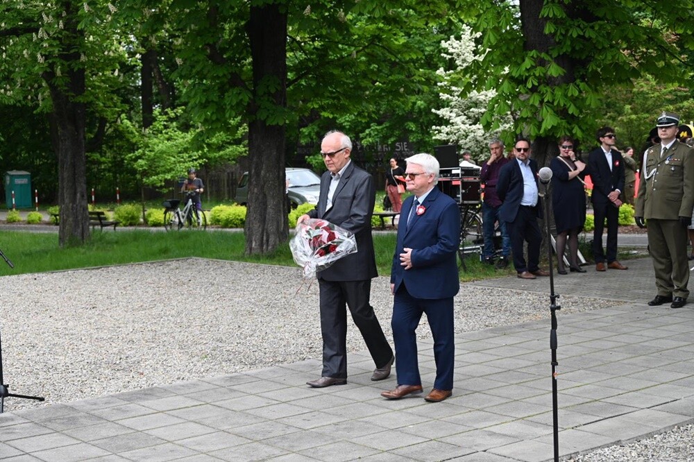 W Kochłowicach odbyły się dziś uroczystości upamiętniające kolejną rocznicę uchwalenia Konstytucji 3 Maja oraz wybuch III Powstania Śląskiego. / fot. UM Ruda Śląska