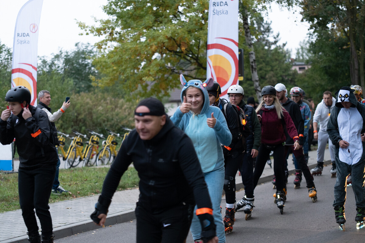 Rolkarze podbili Rudę Śląską! Nocny przejazd pełen świateł i muzyki. / fot. Marek Faber