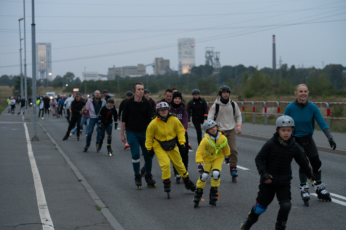 Rolkarze podbili Rudę Śląską! Nocny przejazd pełen świateł i muzyki. / fot. Marek Faber