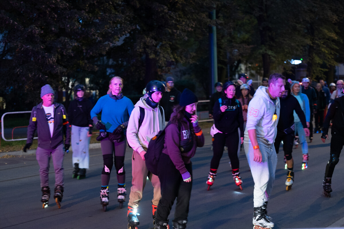 Rolkarze podbili Rudę Śląską! Nocny przejazd pełen świateł i muzyki. / fot. Marek Faber