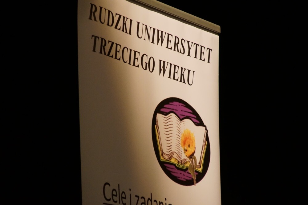 Rok akademicki na rudzkim Uniwersytecie Trzeciego Wieku właśnie ruszył. Już po raz 15. w Miejskim Centrum Kultury im. Henryka Bisty rozbrzmiała pieśń „Gaudeamus igitur".