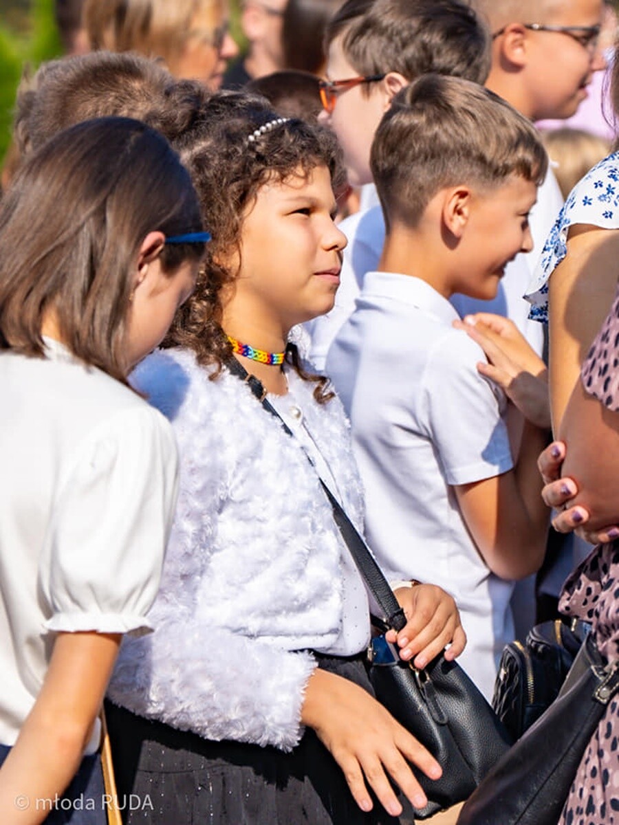 Rozpoczęcie roku szkolnego w Szkole Podstawowej nr 17. / fot. Młoda Ruda