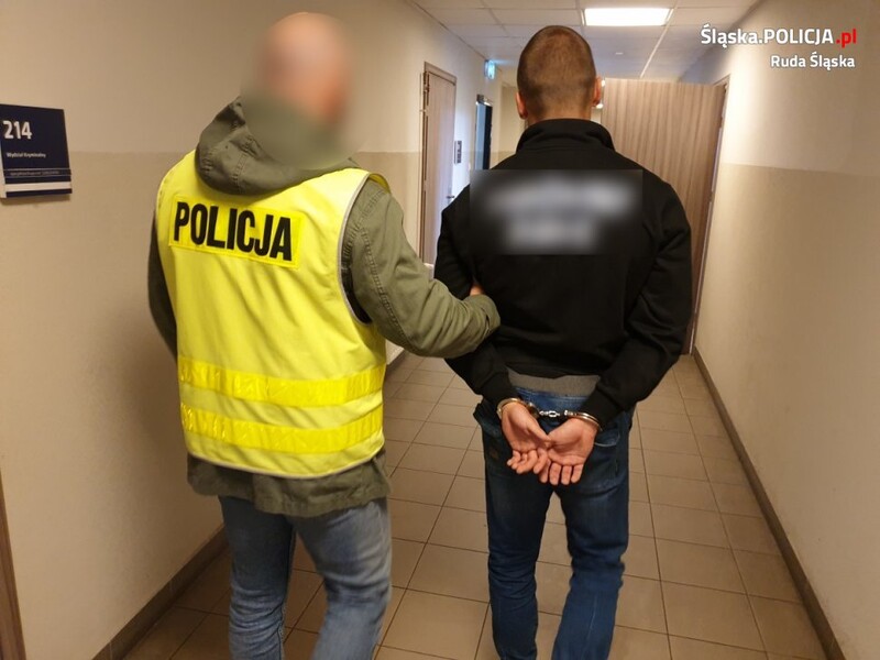 Ruda Śląska: 4 pseudokibiców zatrzymanych. Usiłowali pobić i potrącili 25 - latka