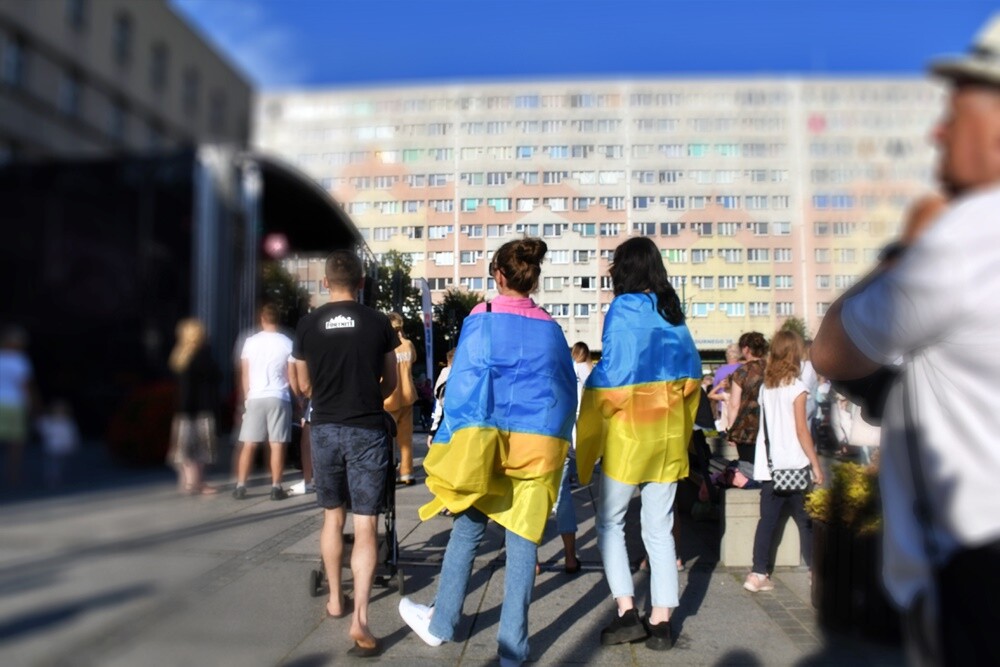 Wczoraj na placu Jana Pawła II w Nowym Bytomiu odbył się koncert charytatywny "Ruda Śląska solidarna z Ukrainą!", którego organizatorami byli: Miasto Ruda Śląska i Telewizja TVS. 

fot. Jacek Knapik