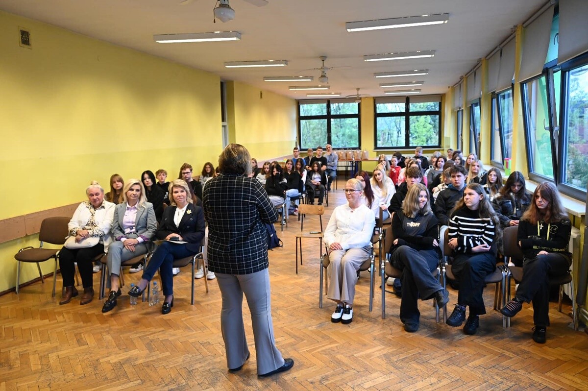 Rudzka akcja „Pola nadziei” i konferencja o godnym życiu i umieraniu. / FOT. UM Ruda Śląska / ZS nr 2