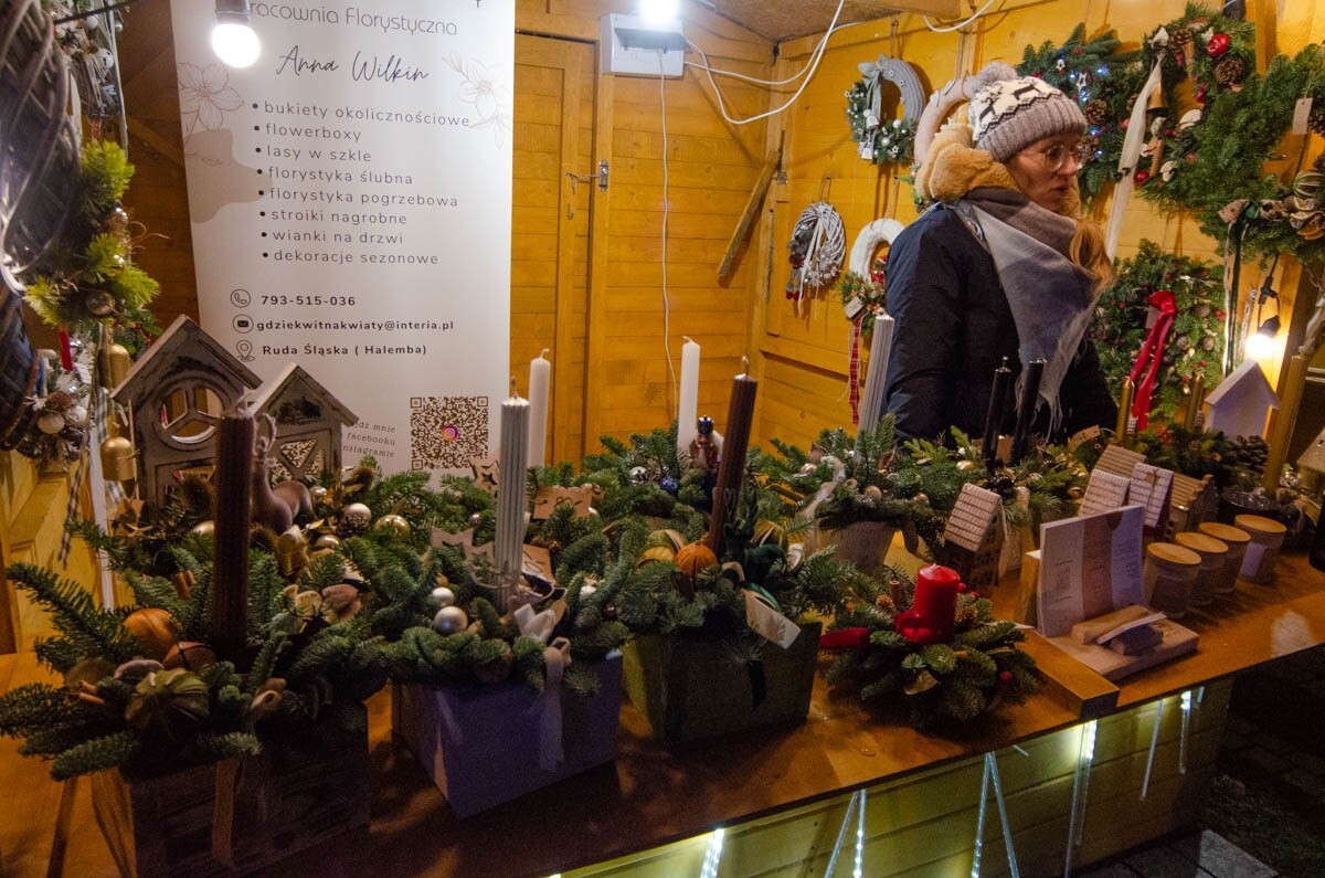 Świąteczna atmosfera w sercu Rudy Śląskiej – Jarmark Świąteczny przyciąga tłumy/ fot. Marek i Krzysztof Faber