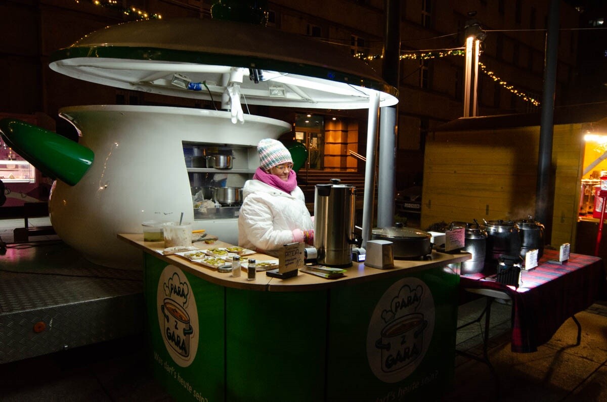Świąteczna atmosfera w sercu Rudy Śląskiej – Jarmark Świąteczny przyciąga tłumy/ fot. Marek i Krzysztof Faber