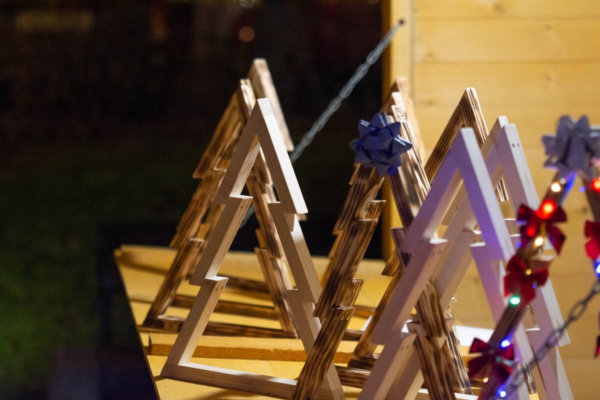 Świąteczna atmosfera w sercu Rudy Śląskiej – Jarmark Świąteczny przyciąga tłumy/ fot. Marek i Krzysztof Faber