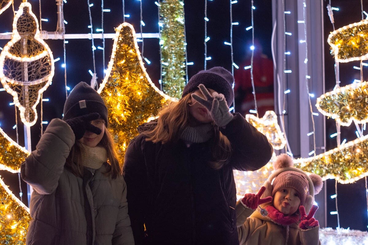 Świąteczna atmosfera w sercu Rudy Śląskiej – Jarmark Świąteczny przyciąga tłumy/ fot. Marek i Krzysztof Faber
