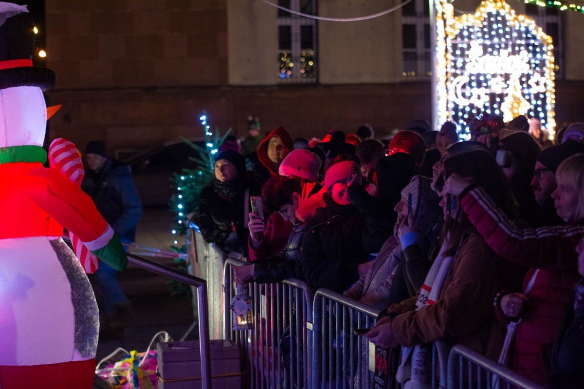 Świąteczna atmosfera w sercu Rudy Śląskiej – Jarmark Świąteczny przyciąga tłumy/ fot. Marek i Krzysztof Faber
