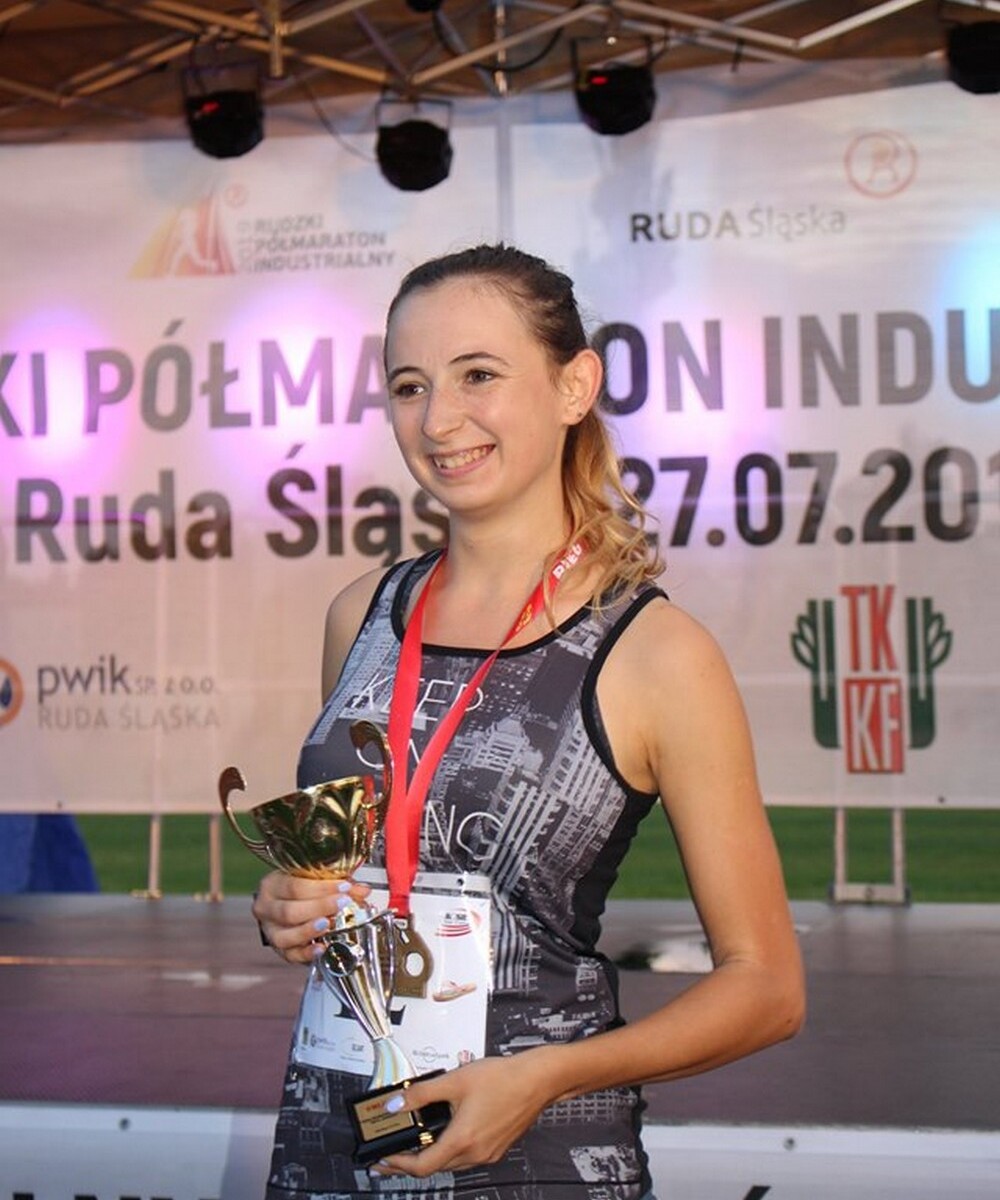 Za nami kolejny Rudzki Półmaraton Industrialny - miłośnicy aktywnego spędzania czasu w biegu przemierzyli w sobotni wieczór ulice Rudy Śląskiej. (foto: Urząd Miasta Ruda Śląska)