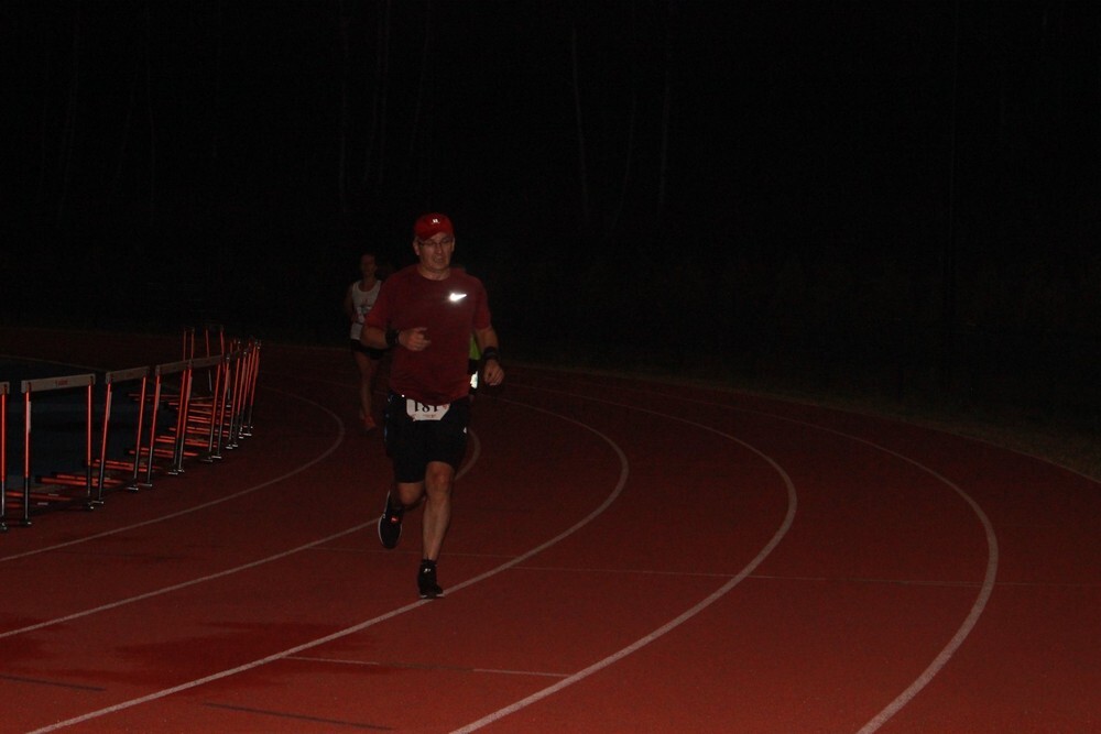 Za nami kolejny Rudzki Półmaraton Industrialny - miłośnicy aktywnego spędzania czasu w biegu przemierzyli w sobotni wieczór ulice Rudy Śląskiej. (foto: Urząd Miasta Ruda Śląska)