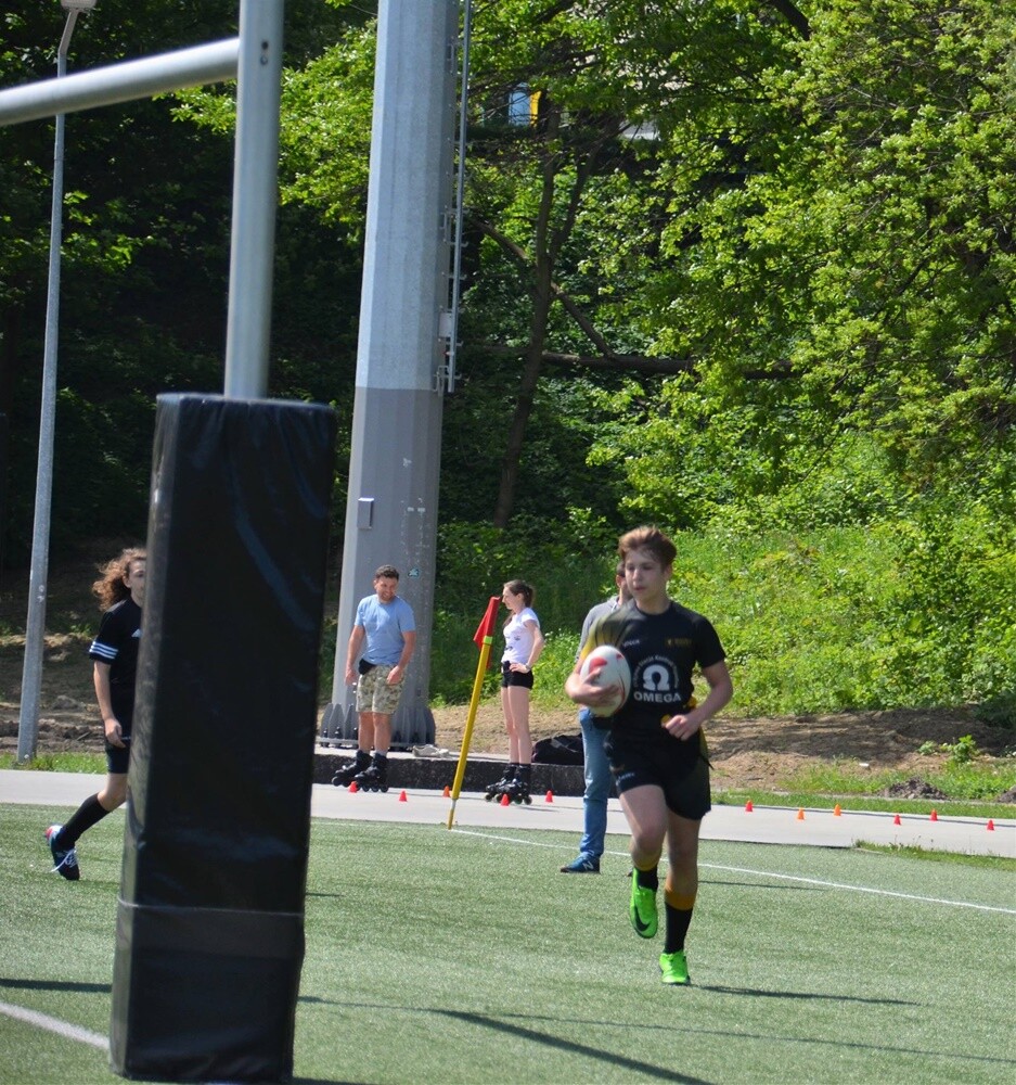 W niedzielę, 6 maja br. na Burloch Arenie byliśmy świadkami turnieju finałowego Międzywojewódzkich Mistrzostw Młodzików (roczniki 2004, 05 czyli VII, VI klasa szkoły podstawowej). Był to turniej końcowy dla klubów z województw: lubuskiego, wielkopolskiego, dolnośląskiego, opolskiego, śląskiego i małopolskiego.