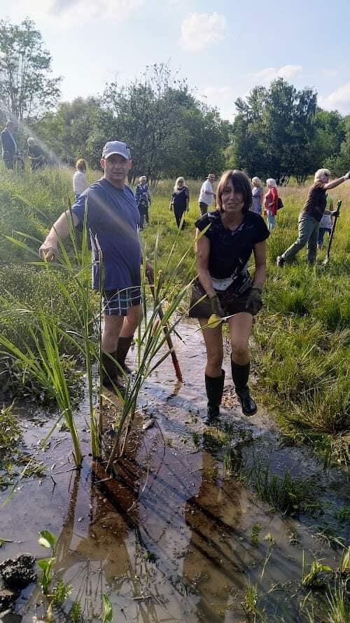 Sadzenie roślin na Bykowinie/ fot. FB Ewa Chmielewska
