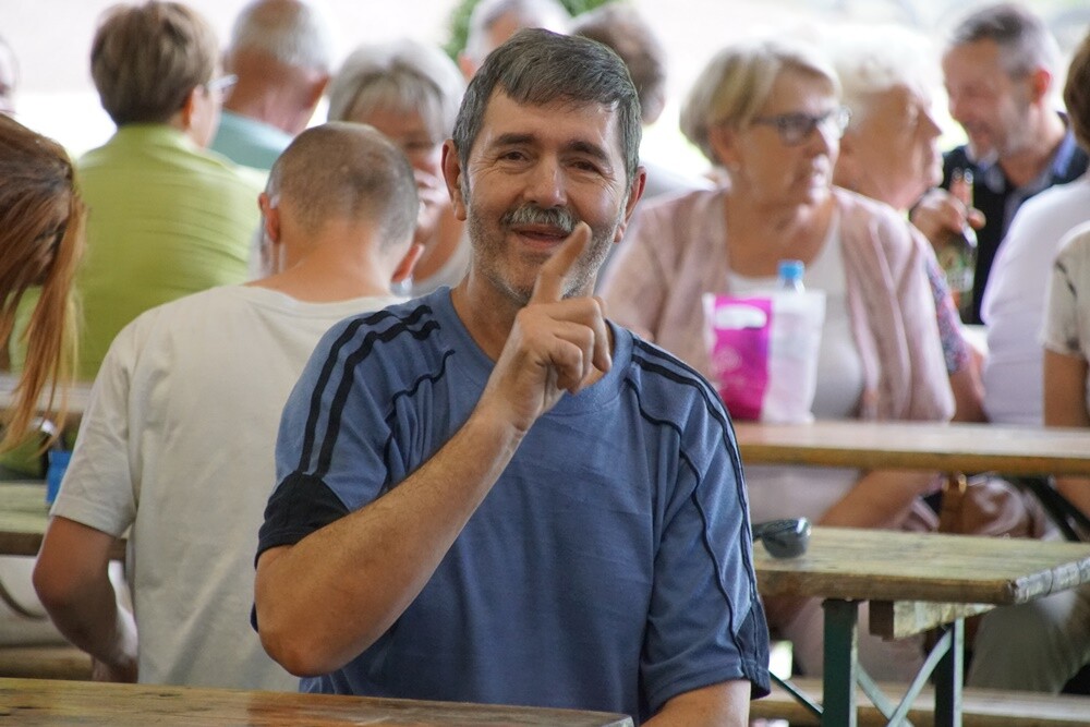 Wczoraj na Burloch Arenie odbyła się wyjątkowa impreza dla starszych mieszkańców naszego miasta. W imprezie wzięli udział seniorzy z naszego miasta oraz członkowie Uniwersytetu Trzeciego Wieku Rybnika oraz Częstochowy! Impreza odbyła się pod honorowym patronatem prezydent Grażyny Dziedzic.