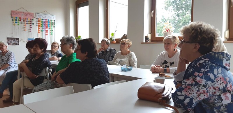 Seniorzy z Halemby uczuleni na oszustwa i bezpieczeństwo mieszkań!