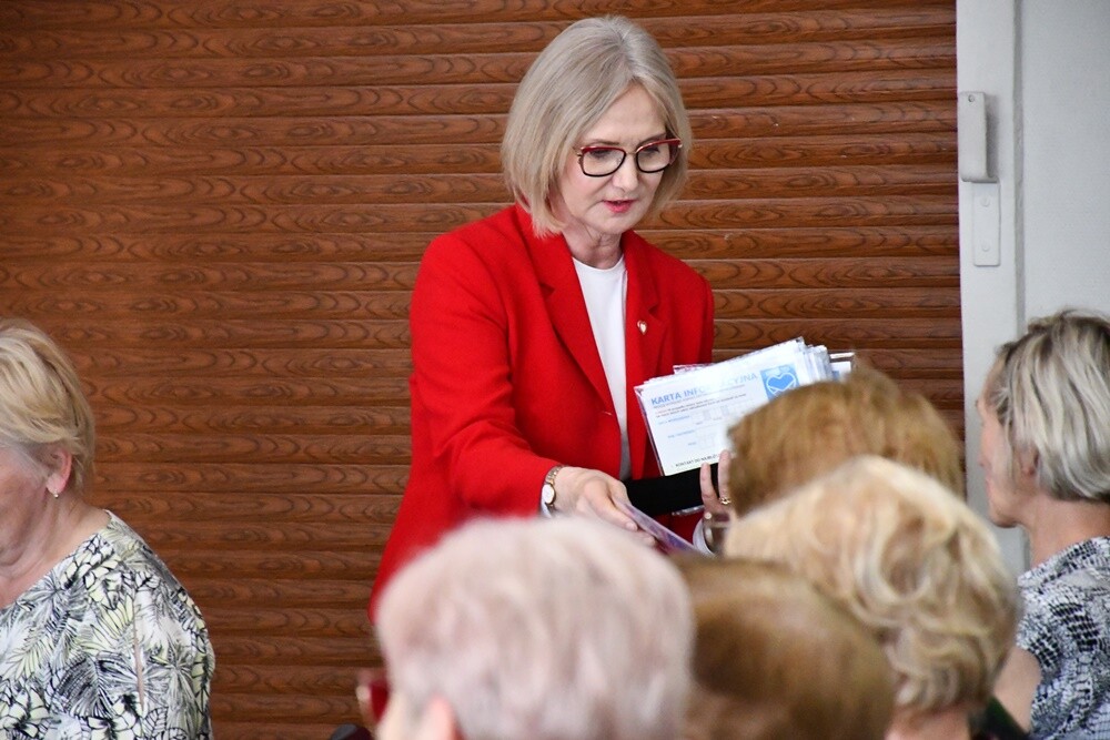 W Rudzie Śląskiej odbyło się wczoraj inspirujące szkolenie z pierwszej pomocy dedykowane seniorom. Wydarzenie, zorganizowane w ramach projektu "Śląskie Dla Seniora".