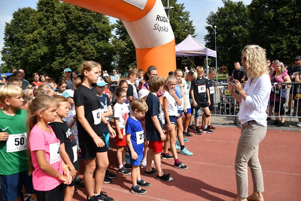 Sierpniowy "Bieg Wiewiórki" za nami. Biegacze i miłośnicy nordic walking po raz kolejny mieli okazję wziąć udział w tym popularnym biegu.

fot. Jacek Knapik
