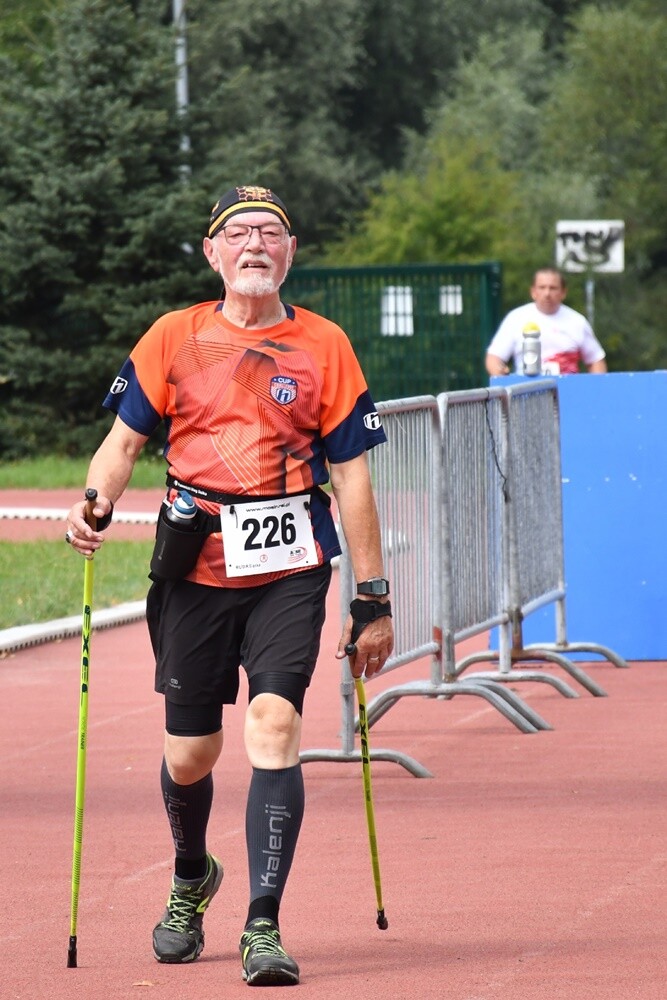 Sierpniowy "Bieg Wiewiórki" za nami. Biegacze i miłośnicy nordic walking po raz kolejny mieli okazję wziąć udział w tym popularnym biegu.

fot. Jacek Knapik