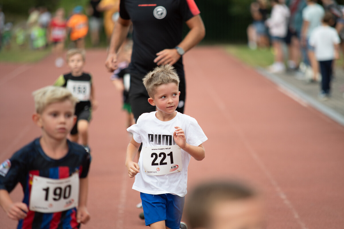 Rudzcy biegacze jak zawsze w formie! Za nami sierpniowy Bieg Wiewiórki [ZDJĘCIA] / fot. Marek i Krzysztof Faber