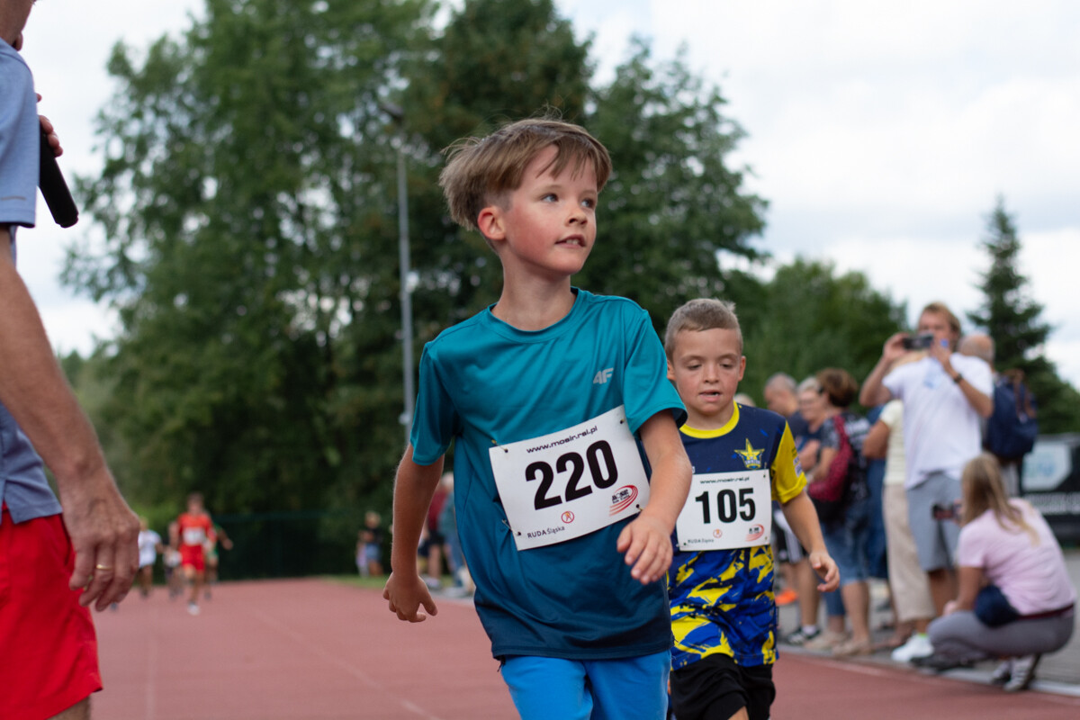 Rudzcy biegacze jak zawsze w formie! Za nami sierpniowy Bieg Wiewiórki [ZDJĘCIA] / fot. Marek i Krzysztof Faber