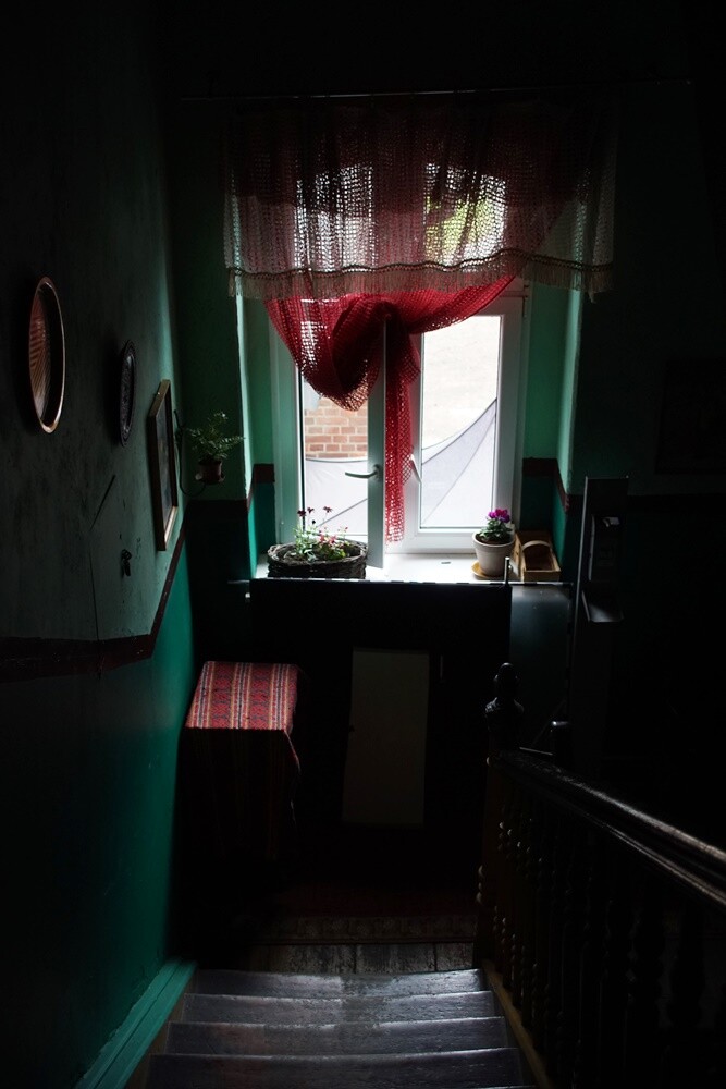 Rudzka Kuźnica zamieniła się w plan filmowy!Dzisiaj i jutro przy ul. Jana III Sobieskiego kręcone są sceny do filmu "Skarbek" w reżyserii Tomasza Jurkiewicza.