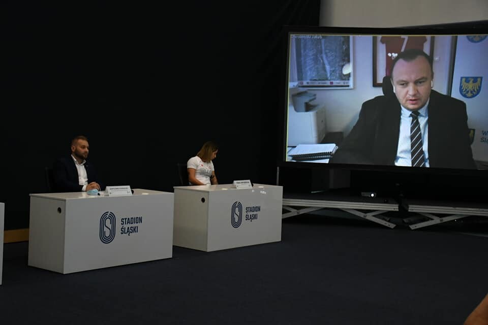 Sejmik Województwa i Zarząd Województwa wychodząc naprzeciw potrzebom klubów sportowych z regionu, ogłasza otwarty konkurs ofert na zadania publiczne, w ramach wspierania przedsięwzięć z zakresu upowszechniania kultury fizycznej dzieci i młodzieży.