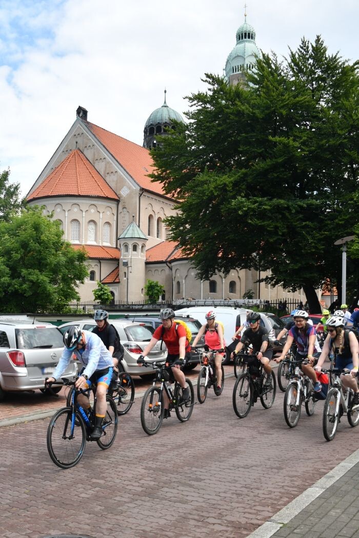 W niedzielę, 18 czerwca na placu Jana Pawła II w Rudzie Śląskiej roiło się od fanów dwóch kółek!/fot. Jacek Knapik