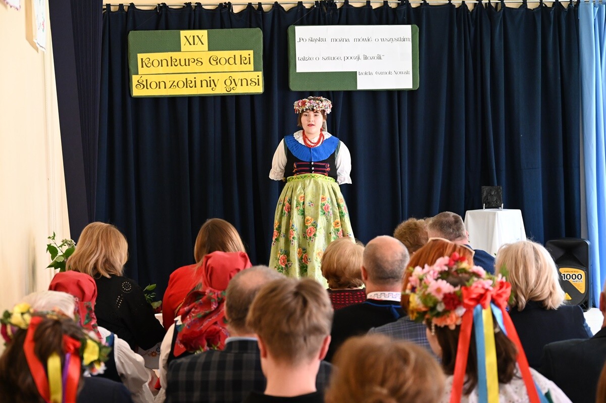 Już po raz 19. W Szkole Podstawowej nr 22 im. J. S. Dworaka odbył się Konkurs Godki "Ślonzoki niy gynsi". / fot. UM Ruda Śląska / SP 22