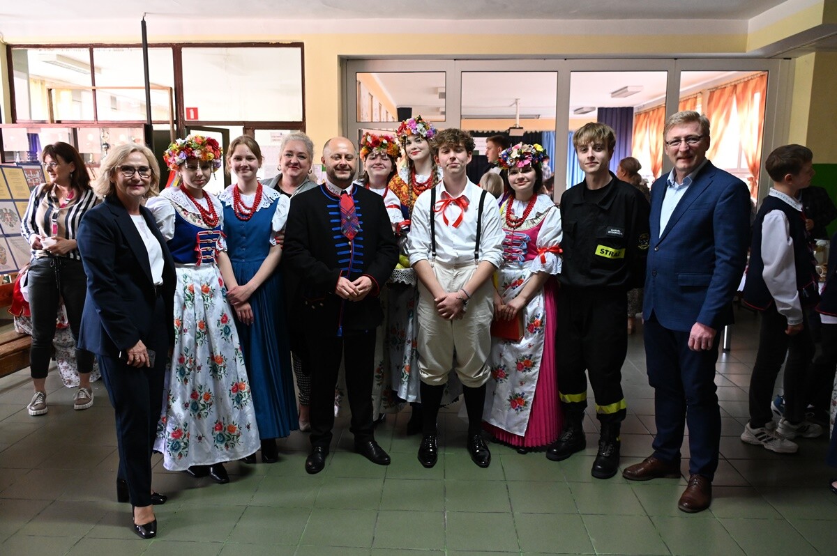 Już po raz 19. W Szkole Podstawowej nr 22 im. J. S. Dworaka odbył się Konkurs Godki "Ślonzoki niy gynsi". / fot. UM Ruda Śląska / SP 22