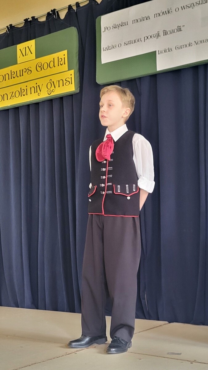 Już po raz 19. W Szkole Podstawowej nr 22 im. J. S. Dworaka odbył się Konkurs Godki "Ślonzoki niy gynsi". / fot. UM Ruda Śląska / SP 22