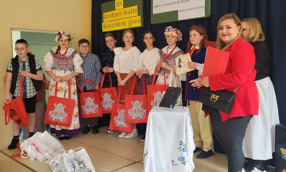 Już po raz 19. W Szkole Podstawowej nr 22 im. J. S. Dworaka odbył się Konkurs Godki "Ślonzoki niy gynsi". / fot. UM Ruda Śląska / SP 22