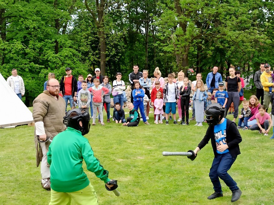 Ruda Śląska: Za nami kolejna plenerowa impreza Fundacji Zamku Chudów przy ruinach zamku rudzkiego i domu Karola Goduli/ fot. M. Majeranek