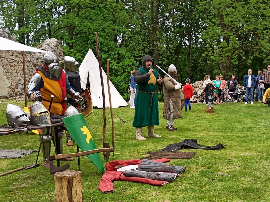 Ruda Śląska: Za nami kolejna plenerowa impreza Fundacji Zamku Chudów przy ruinach zamku rudzkiego i domu Karola Goduli/ fot. M. Majeranek