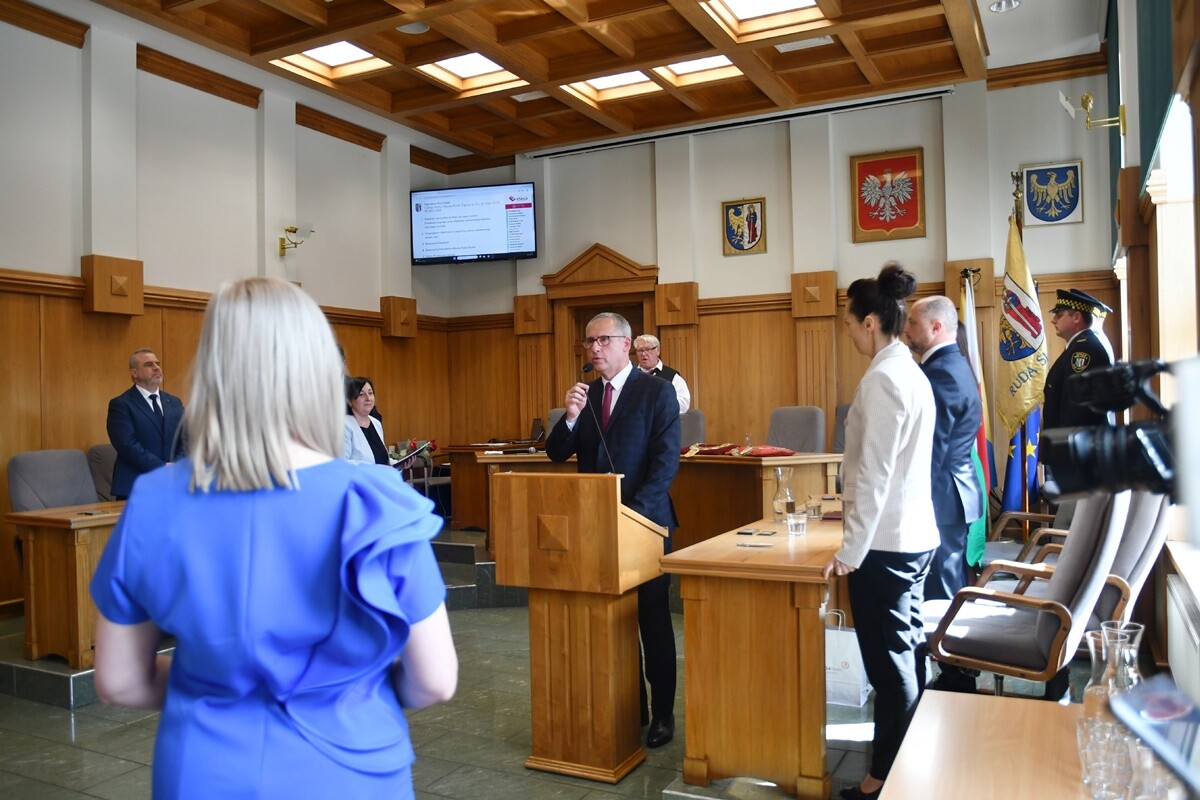 Ślubowanie nowych radnych Rady Miasta. / fot. Jacek Knapik