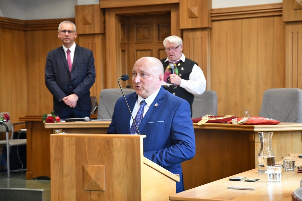 Ślubowanie nowych radnych Rady Miasta. / fot. Jacek Knapik