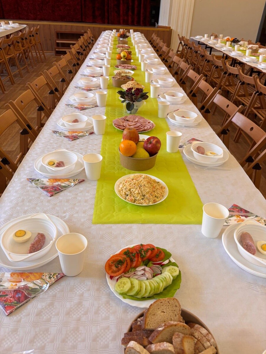 Śniadanie Wielkanocne dla osób potrzebujących. / FOT. UM Ruda Śląska / CUS