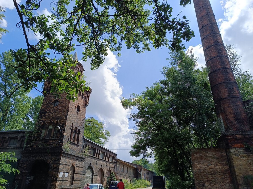 Spacer śladami Ballestremów i Karola Goduli za nami. W czwartek, 10 sierpnia, za sprawą Koło Przewodników Miejskich i Terenowych Górnośląskiego Oddziału PTTK w  Katowicach miłośnicy historii poznali wiele ciekawych opowieści dotyczących dawnych dziejów Rudy Śląskiej i jej mieszkańców.