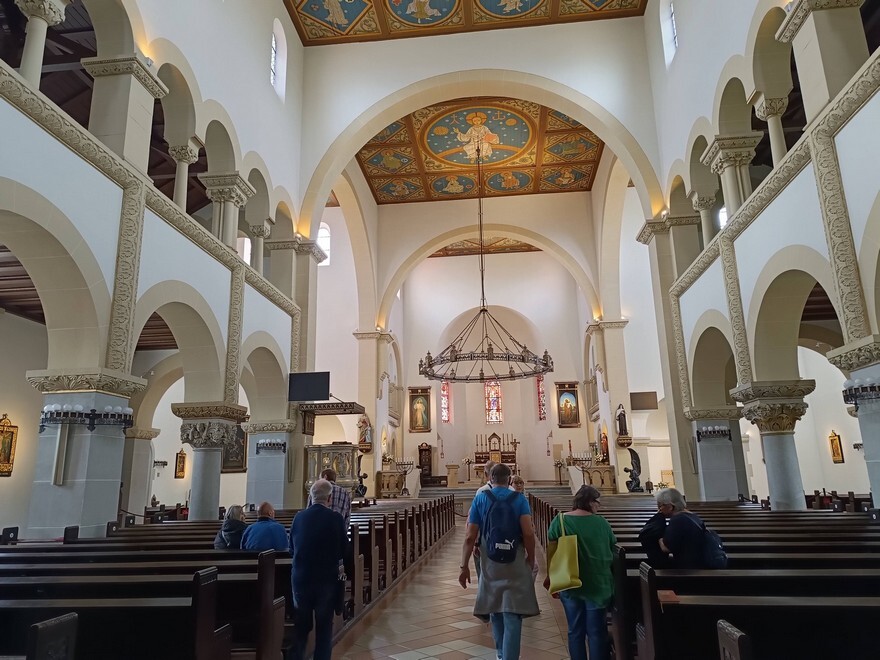 Spacer śladami Ballestremów i Karola Goduli za nami. W czwartek, 10 sierpnia, za sprawą Koło Przewodników Miejskich i Terenowych Górnośląskiego Oddziału PTTK w  Katowicach miłośnicy historii poznali wiele ciekawych opowieści dotyczących dawnych dziejów Rudy Śląskiej i jej mieszkańców.