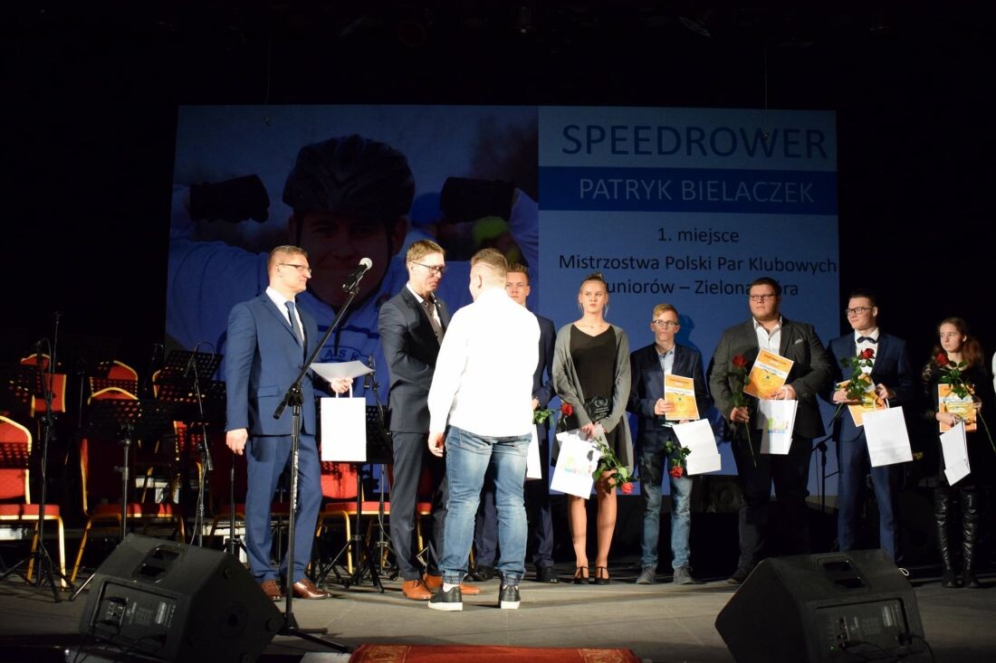 W Centrum Kultury Śląskiej odbyły się Sportowe Andrzejki, podczas których najlepsi świętochłowiccy sportowcy odebrali z rąk prezydenta Daniela Begera nagrody za swoje osiągnięcia.