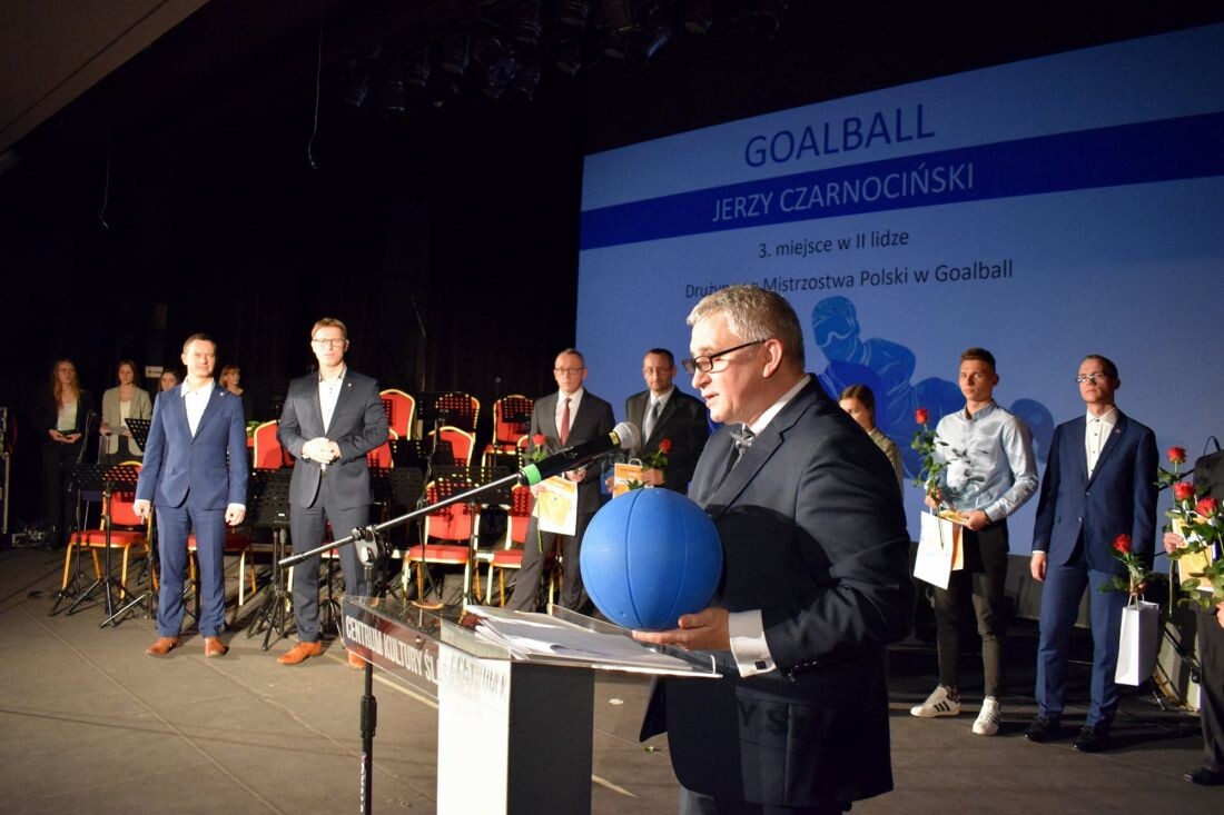 W Centrum Kultury Śląskiej odbyły się Sportowe Andrzejki, podczas których najlepsi świętochłowiccy sportowcy odebrali z rąk prezydenta Daniela Begera nagrody za swoje osiągnięcia.