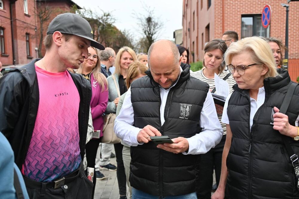 Za nami kolejny spacer z mieszkańcami. Prezydent odwiedził Rudę/fot. FB Michał Pierończyk