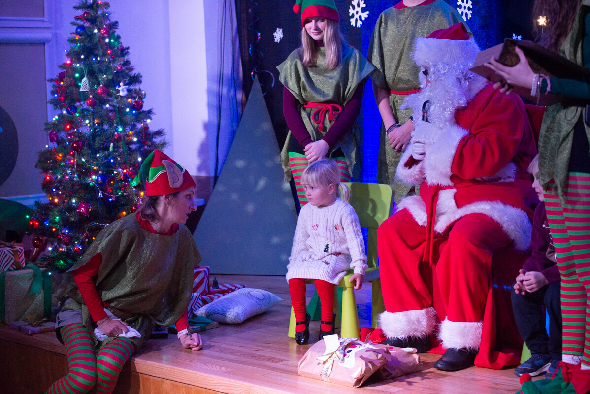 Spotkanie z Mikołajem w In-nYm Domu Kultury w Kochłowicach. / fot. Natalia Salwiczek